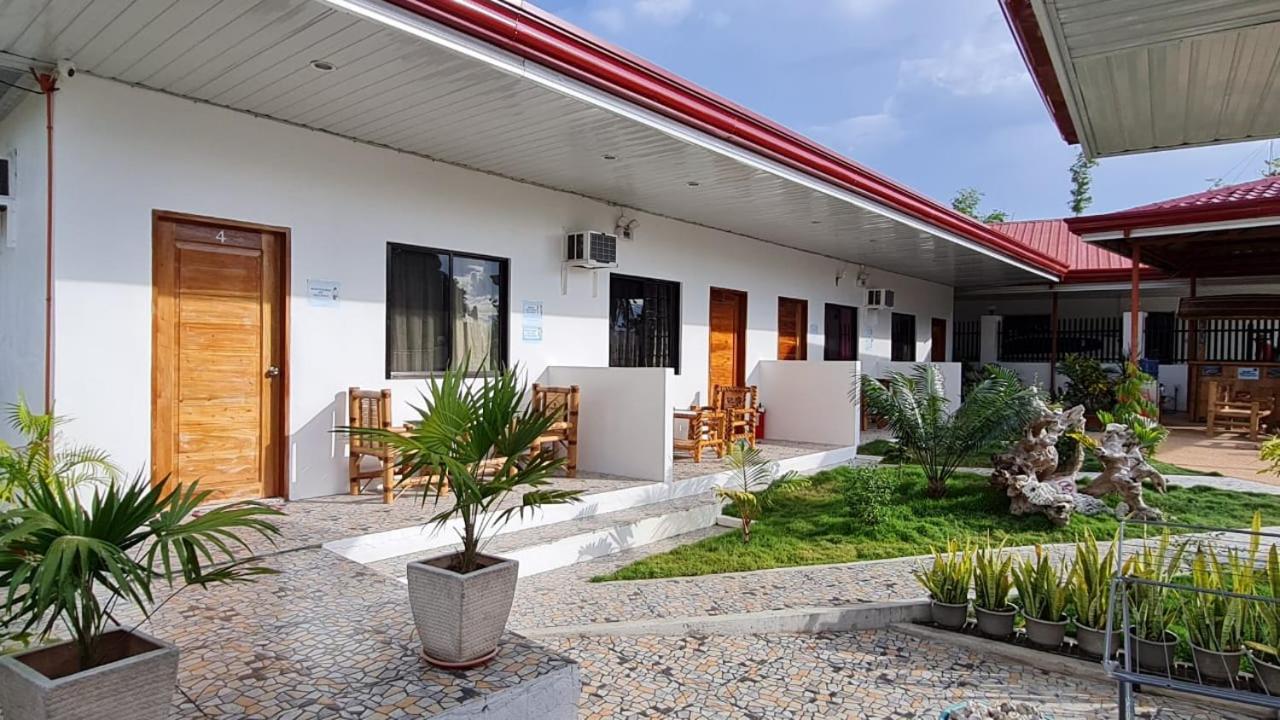 Babas Guesthouse โมอัลโบอัล ภายนอก รูปภาพ
