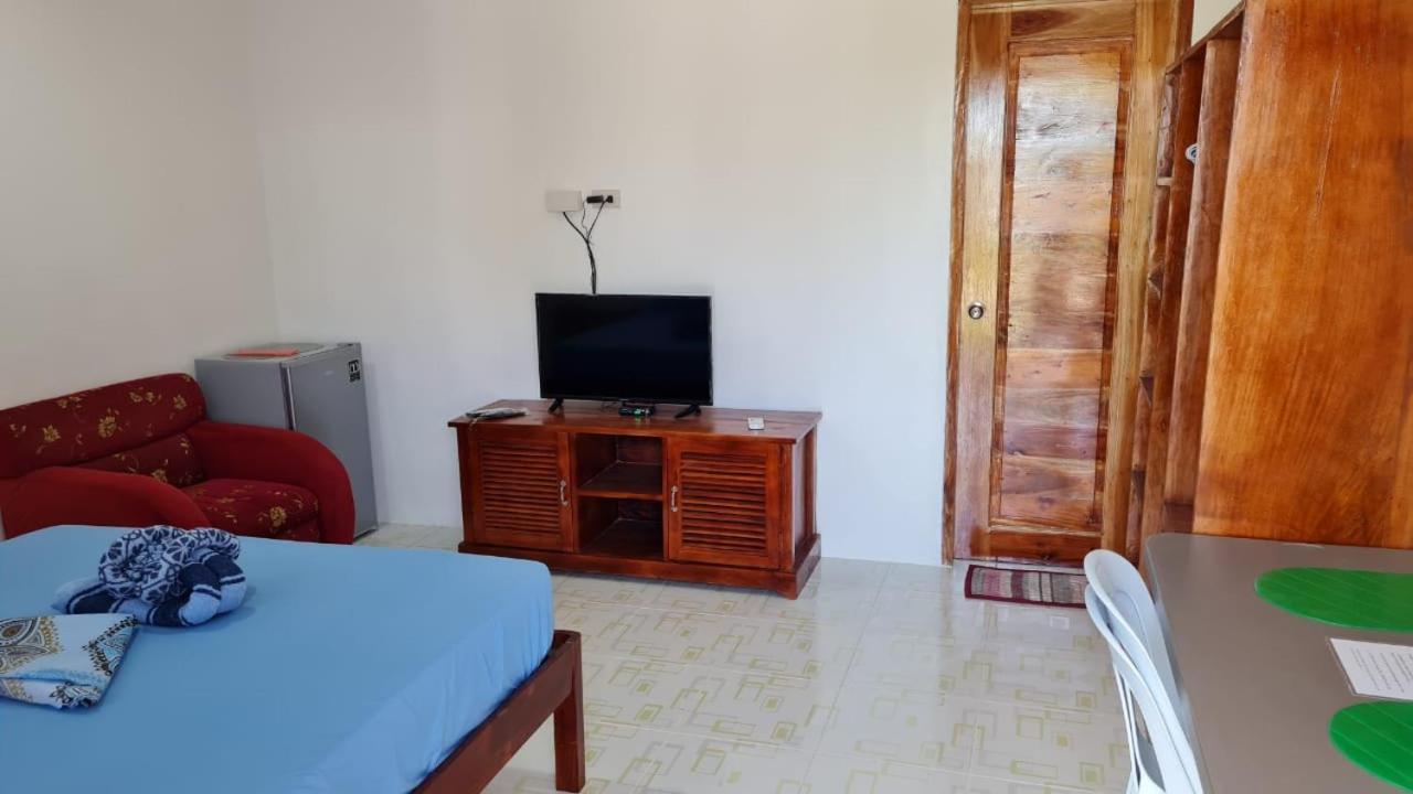 Babas Guesthouse โมอัลโบอัล ภายนอก รูปภาพ