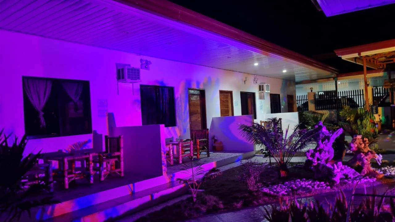 Babas Guesthouse โมอัลโบอัล ภายนอก รูปภาพ