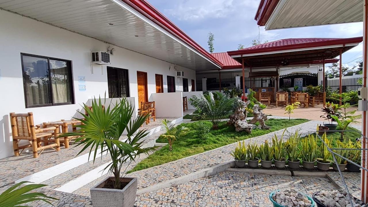Babas Guesthouse โมอัลโบอัล ภายนอก รูปภาพ