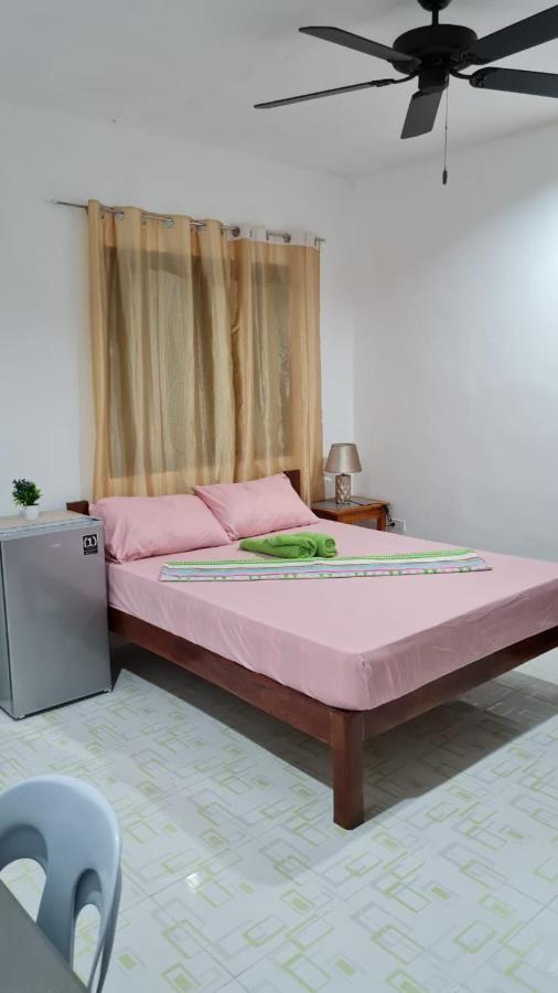 Babas Guesthouse โมอัลโบอัล ภายนอก รูปภาพ